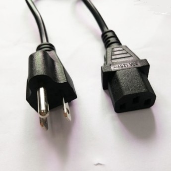 Cofre forte do 3-dente da aprovação dos E.U. e tomada padrão estável com a tomada fêmea do IEC C13 para cabos de extensão do poder do computador